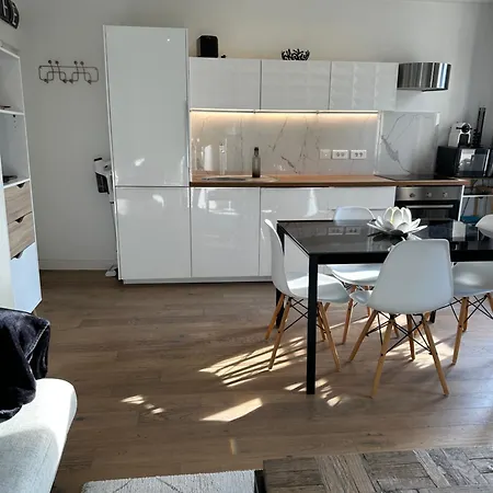 Apartment 2p Lumineux Aux Portes De Paris